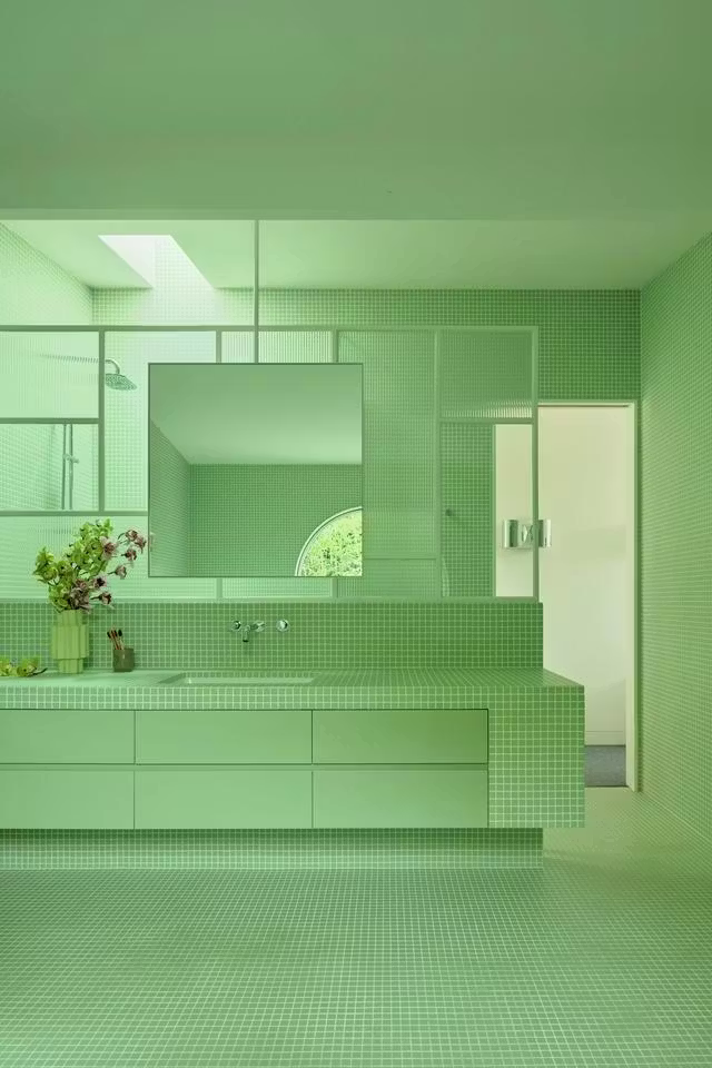 The winning bathroom at ‘Glass House’. Photography Anson Smart